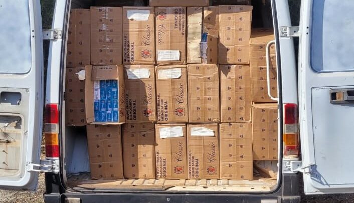 PF e PM do Paraná apreendem carga de cigarros contrabandeados do Paraguai