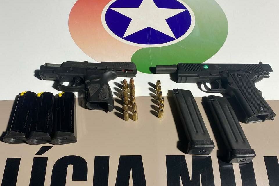 Homem é preso por posse ilegal de arma de fogo e munição em São Carlos Homem é preso por posse ilegal de arma de fogo e munição em São Carlos