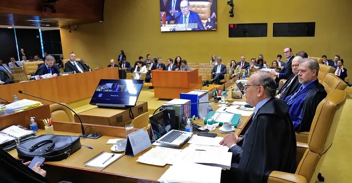 Imprensa internacional repercute decisão do STF sobre regulação da redes Imprensa internacional repercute decisão do STF sobre regulação da redes