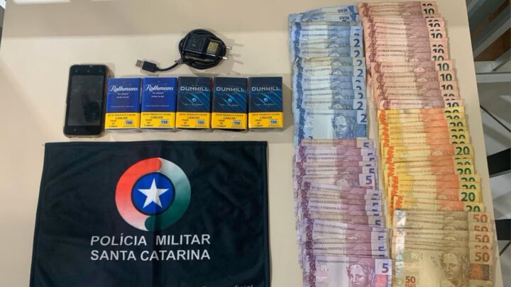 Dupla é presa por roubar posto de combustíveis em SC