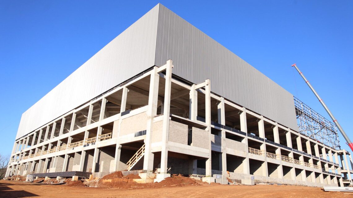Obras da Arena Cláudio Brito, no Belvedere, estão em 50%