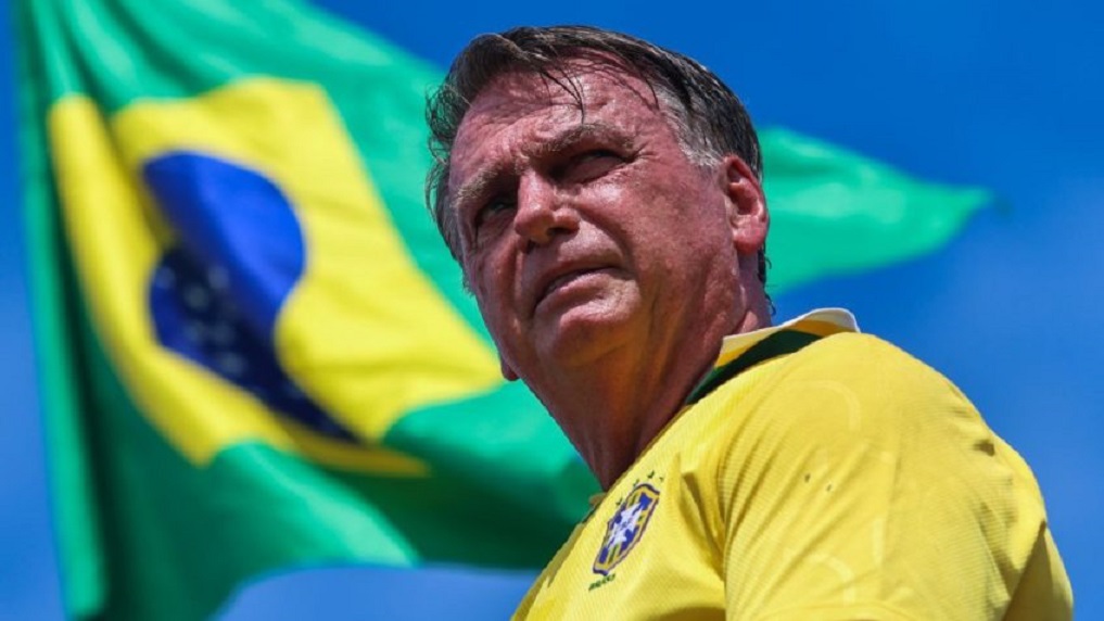 Mais de 15 mil advogados classificam ato de Moraes contra Bolsonaro de ‘ataque aos pilares do Estado Democrático de Direito’ Mais de 15 mil advogados classificam ato de Moraes contra Bolsonaro de ‘ataque aos pilares do Estado Democrático de Direito’