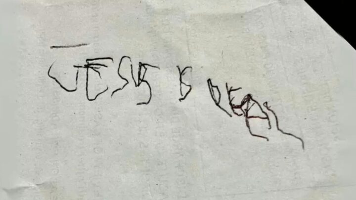 Jovem escreve “Jesus é real” momentos antes de morrer