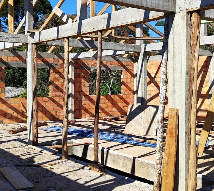 Homem sofre queda de altura em construção no Distrito Marechal Bormann em Chapecó Homem sofre queda de altura em construção no Distrito Marechal Bormann em Chapecó