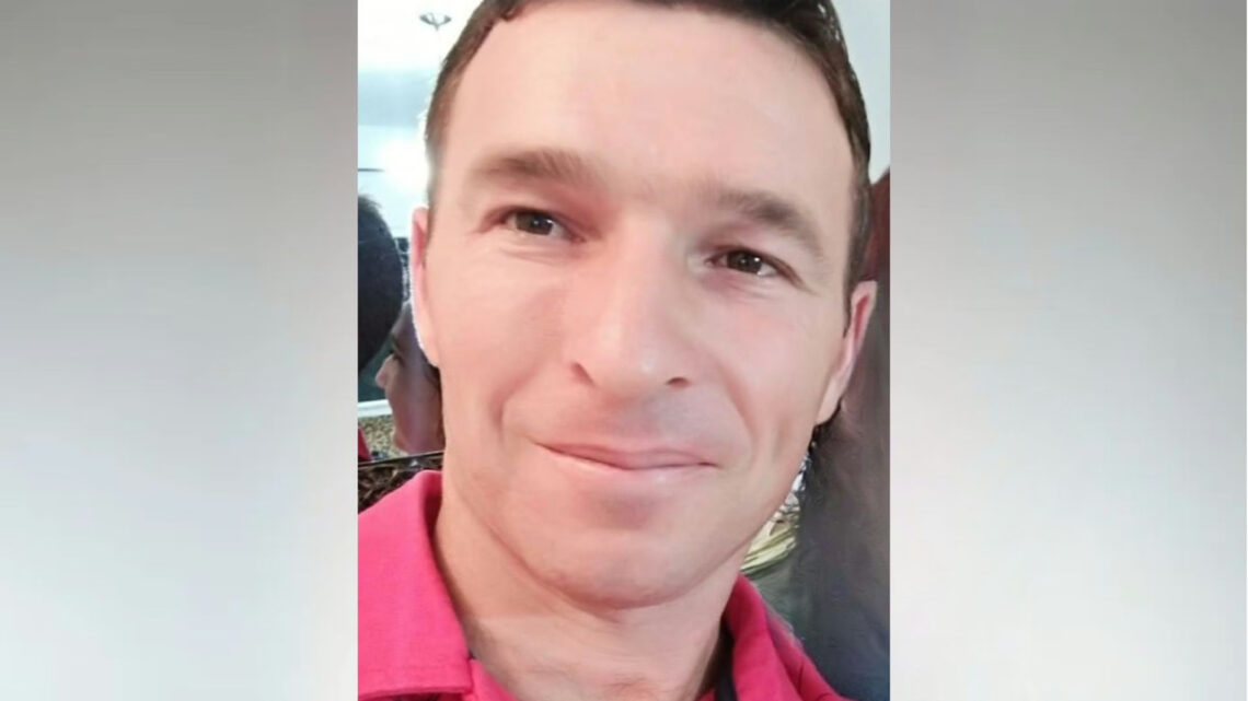 Servidor público de SC morre após ser atingido por árvore Servidor público de SC morre após ser atingido por árvore