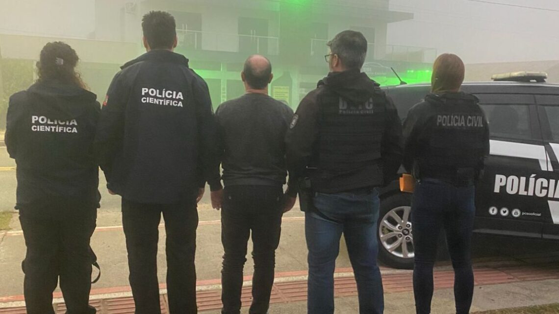 Polícia Civil deflagra operação contra pornografia infantil em Sangão Polícia Civil deflagra operação contra pornografia infantil em Sangão