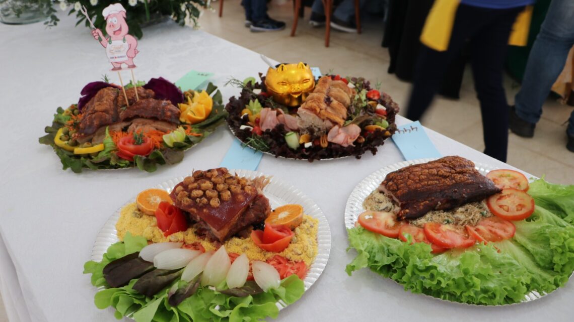 Concórdia 91 anos: Domingo tem a Festa Nacional do Leitão Assado no Parque de Exposições Concórdia 91 anos: Domingo tem a Festa Nacional do Leitão Assado no Parque de Exposições