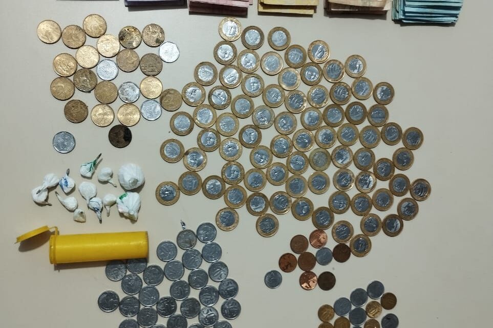 Homem é preso em flagrante por tráfico de drogas em Ipuaçu Homem é preso em flagrante por tráfico de drogas em Ipuaçu