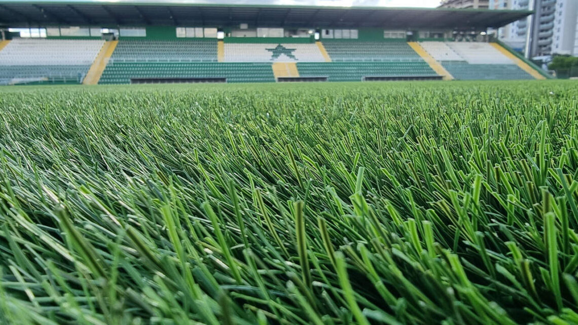 Gramado da Arena Condá chama a atenção e surge como opção para o Palmeiras Gramado da Arena Condá chama a atenção e surge como opção para o Palmeiras