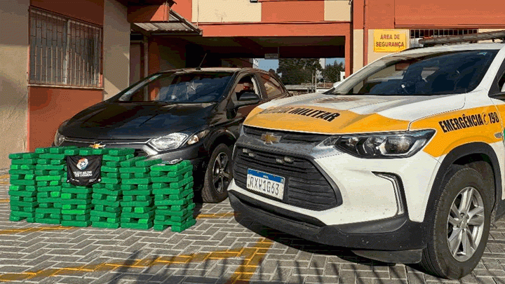 Mais de 120 kg de maconha são apreendidos em Lages Mais de 120 kg de maconha são apreendidos em Lages