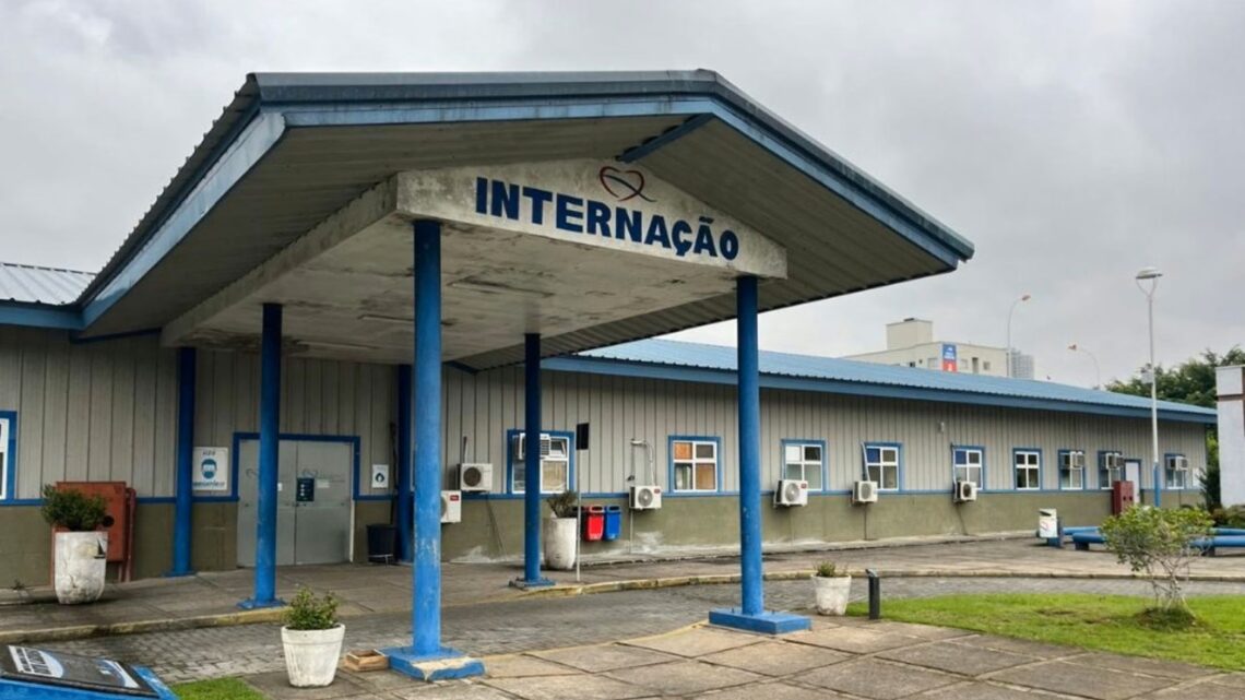 Servidora é acusada de emitir atestados médicos falsos em SC, diz prefeitura Servidora é acusada de emitir atestados médicos falsos em SC, diz prefeitura