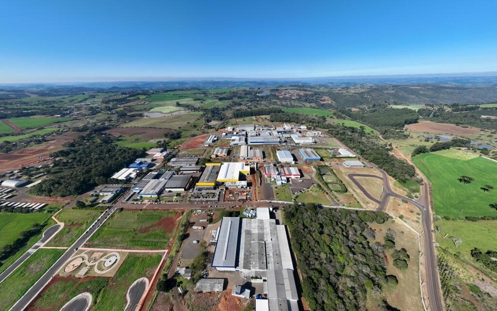 Indústria do oeste catarinense emprega mais de 94 mil pessoas