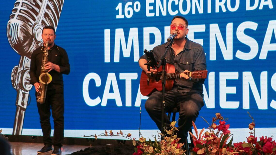Encontro da Imprensa Catarinense reúne homenagens e novidades Encontro da Imprensa Catarinense reúne homenagens e novidades