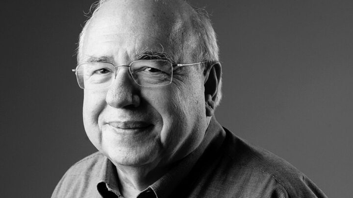 Escritor Luis Fernando Verissimo morre aos 88 anos em Porto Alegre