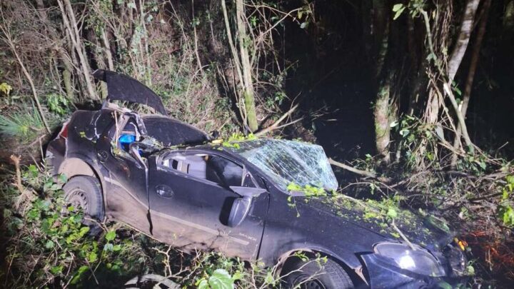 Capotamento deixa homem ferido na SC-480 em São Domingos