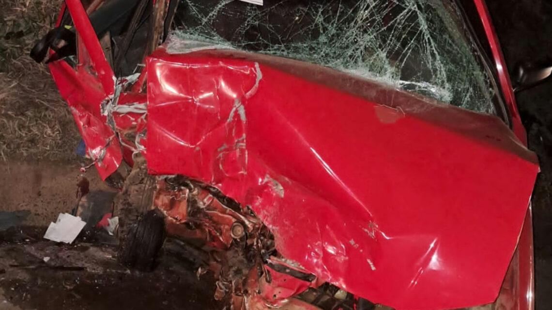 Mulher morre e homem fica ferido em acidente grave na SC-160