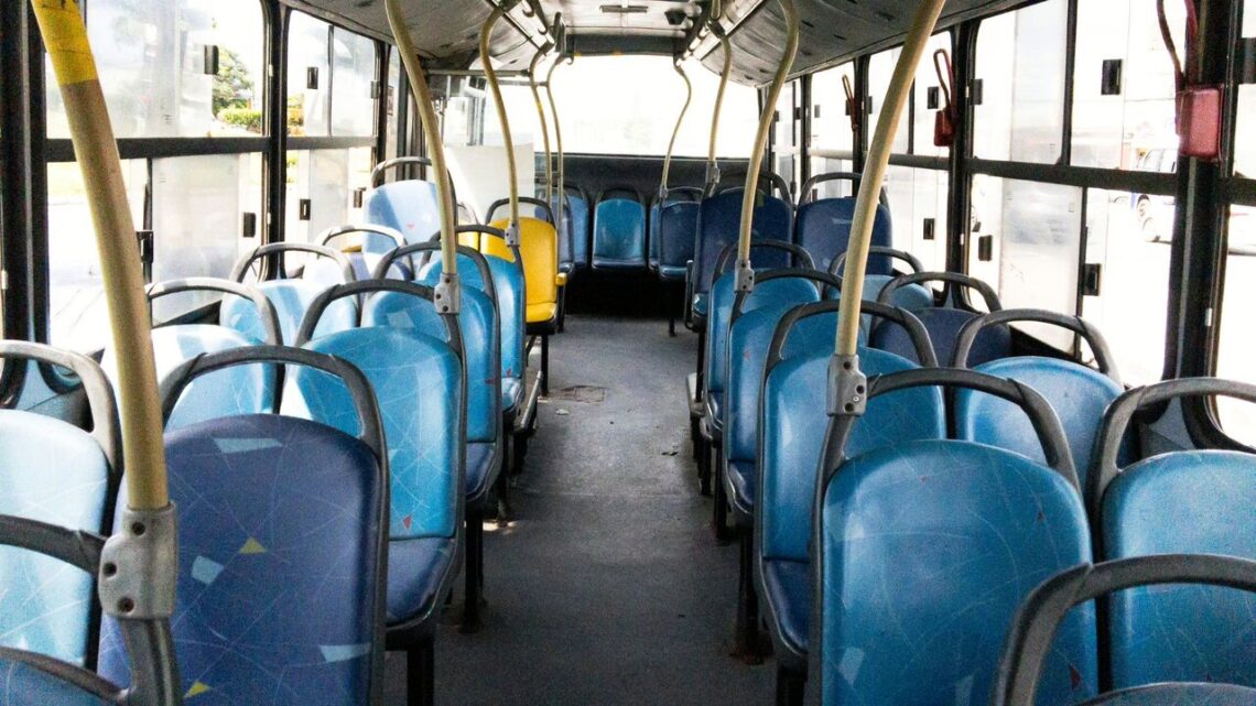 Homem é preso por se masturbar em ônibus de SC; veja onde Homem é preso por se masturbar em ônibus de SC; veja onde