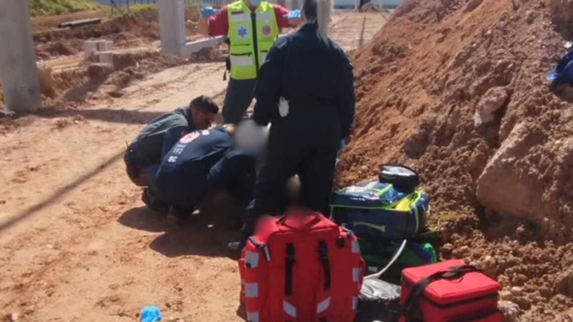Trabalhador morre durante montagem de galpão em Itajaí Trabalhador morre durante montagem de galpão em Itajaí