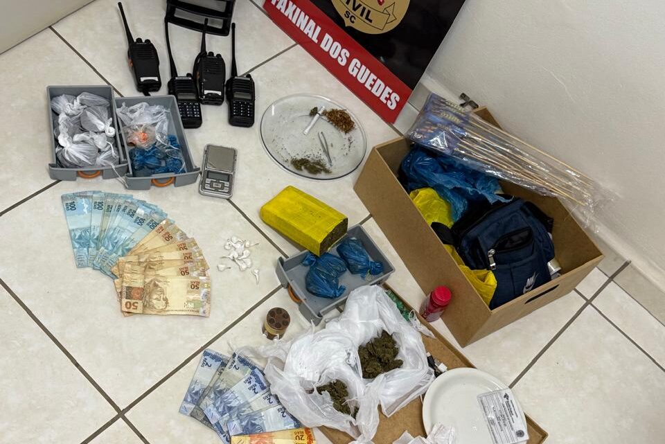 Polícia Civil de Faxinal dos Guedes prende jovem por tráfico de drogas