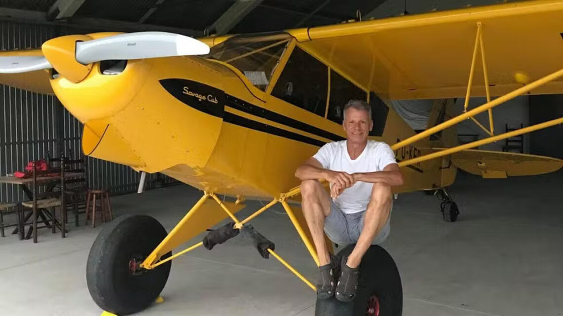 Avião de pequeno porte cai em SC e deixa um morto e outro ferido Avião de pequeno porte cai em SC e deixa um morto e outro ferido