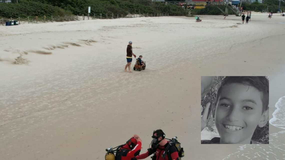 Adolescente desaparecido em praia de SC é encontrado morto