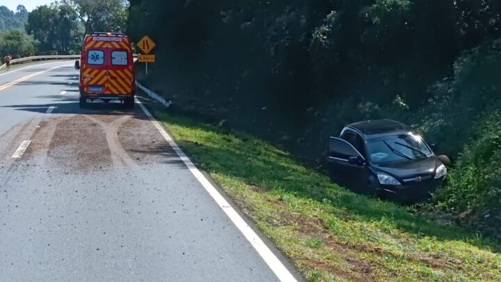 Acidente deixa duas pessoas feridas em saída de pista na BR-158 em Cunha Porã