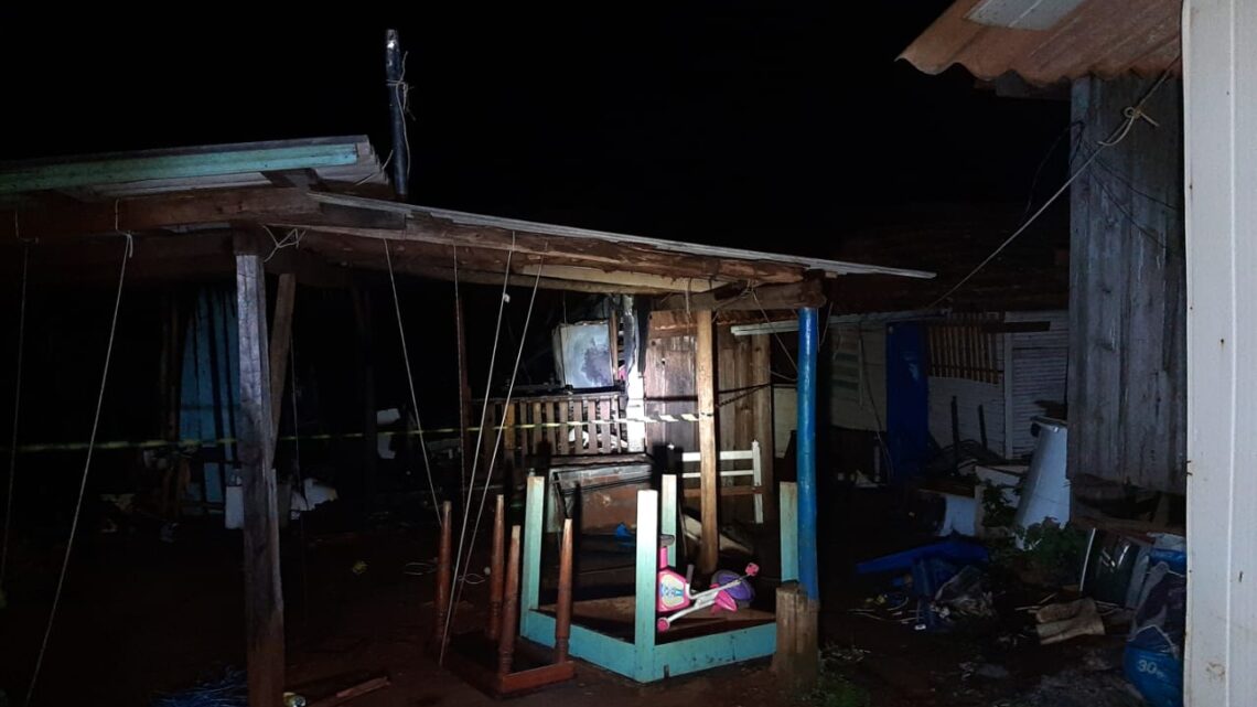 Incêndio destrói residência e mobiliza Bombeiros em Anchieta