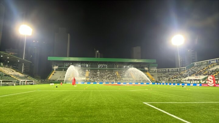 Instalação do novo sistema de iluminação da Arena Condá é concluído