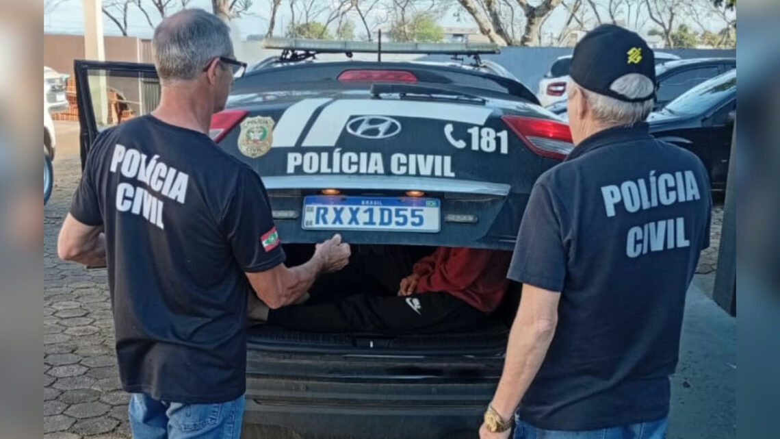 Jovem é preso em flagrante cultivando maconha em vasos em SC