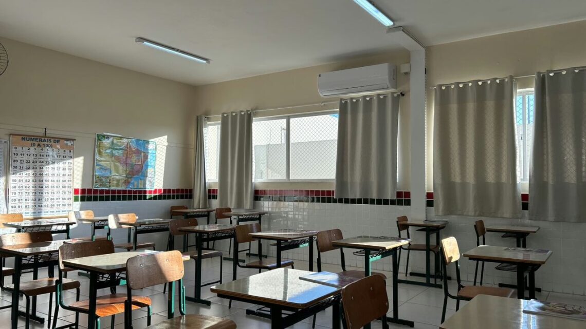 SC distribui mais 3 mil aparelhos de ar-condicionado para escolas estaduais