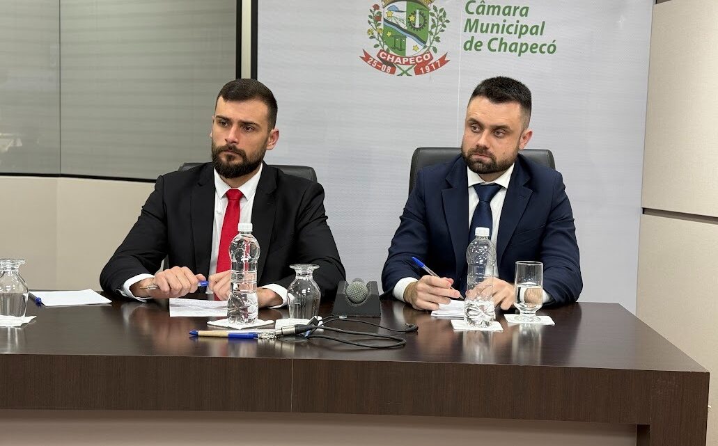 Novos delegados da polícia civil são apresentados na Câmara de Chapecó Novos delegados da polícia civil são apresentados na Câmara de Chapecó