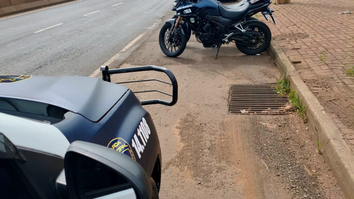 Homem é preso com veículo clonado e drogas em Chapecó
