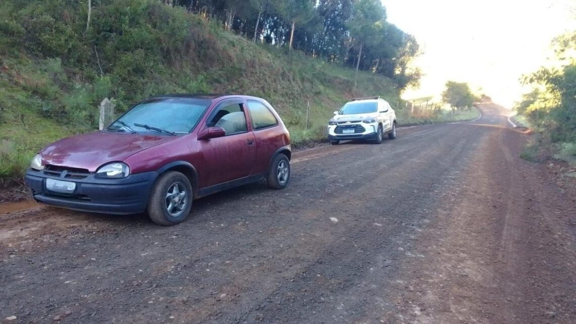 Polícia Militar recupera veículo furtado e apreende adolescentes em Vargem Bonita