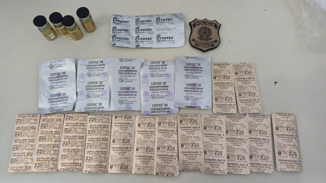 PRF apreende drogas e medicamentos ilegais em Chapecó