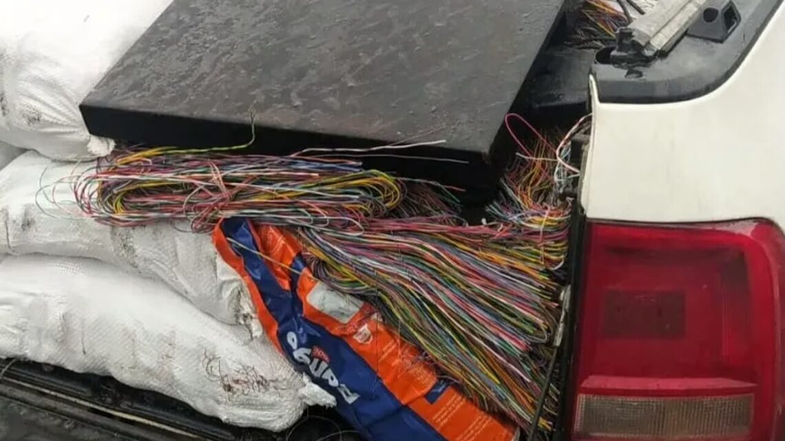 PRF apreende mais de uma tonelada de fios de cobre sem origem na BR-101