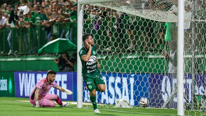 Chape vence o Operário em noite de recorde de público da temporada na Arena Condá