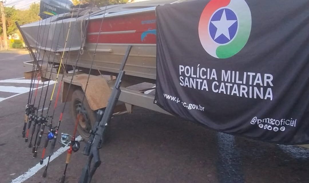 Homens são presos por pesca predatória durante período da piracema em São Domingos Homens são presos por pesca predatória durante período da piracema em São Domingos