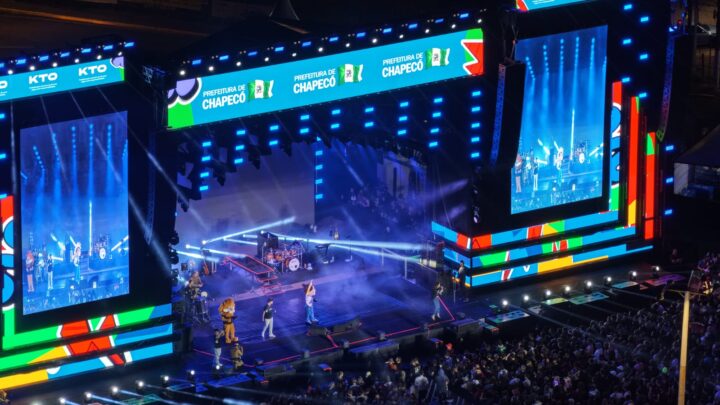 Efapi do Brasil: 32,2 mil visitantes passaram pelo parque no primeiro dia da feira