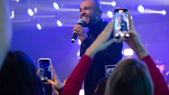 Hoje Tem Efapi do Brasil: Alexandre Pires é a atração do palco principal desta terça-feira (14)