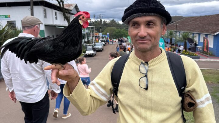 Efapi do Brasil recebe até pets inusitados entre os visitantes