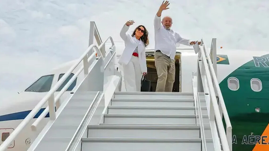 Lula embarca para mais uma viagem internacional Lula embarca para mais uma viagem internacional