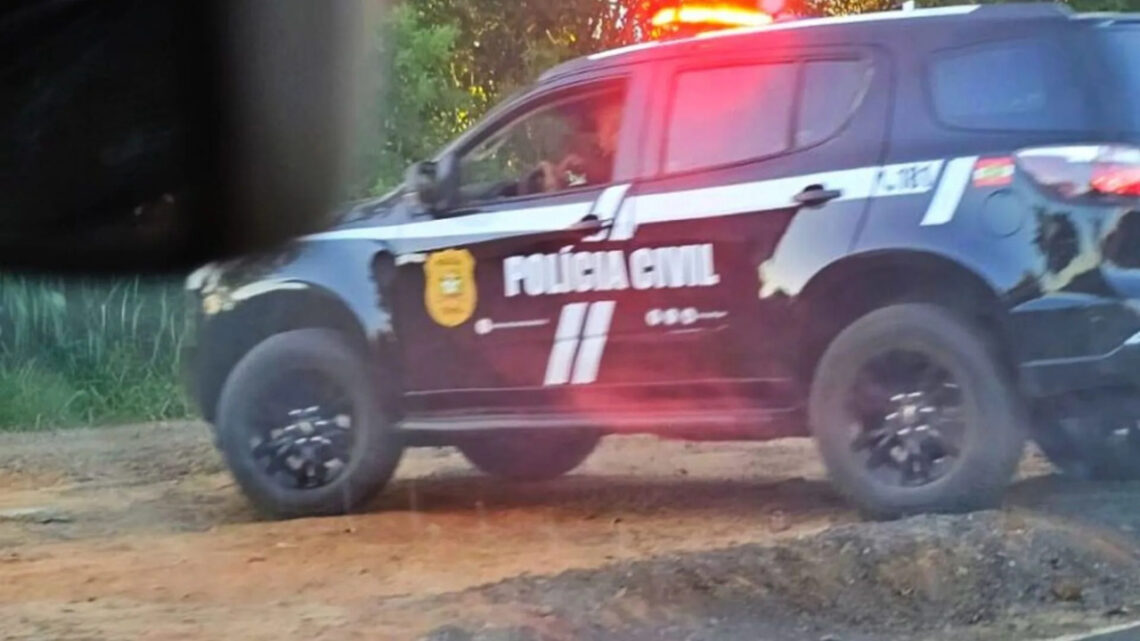 Polícia resgata vítima após três dias de sequestro em Santa Catarina Polícia resgata vítima após três dias de sequestro em Santa Catarina