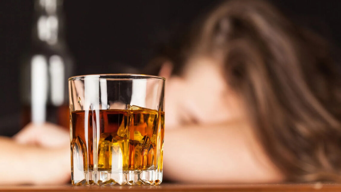 Fábrica de SC é suspeita de produzir bebidas adulteradas com metanol; entenda