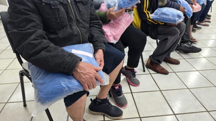 Alunos da Sala de Costura confeccionam pijamas para pessoas em situação de vulnerabilidade em Xaxim