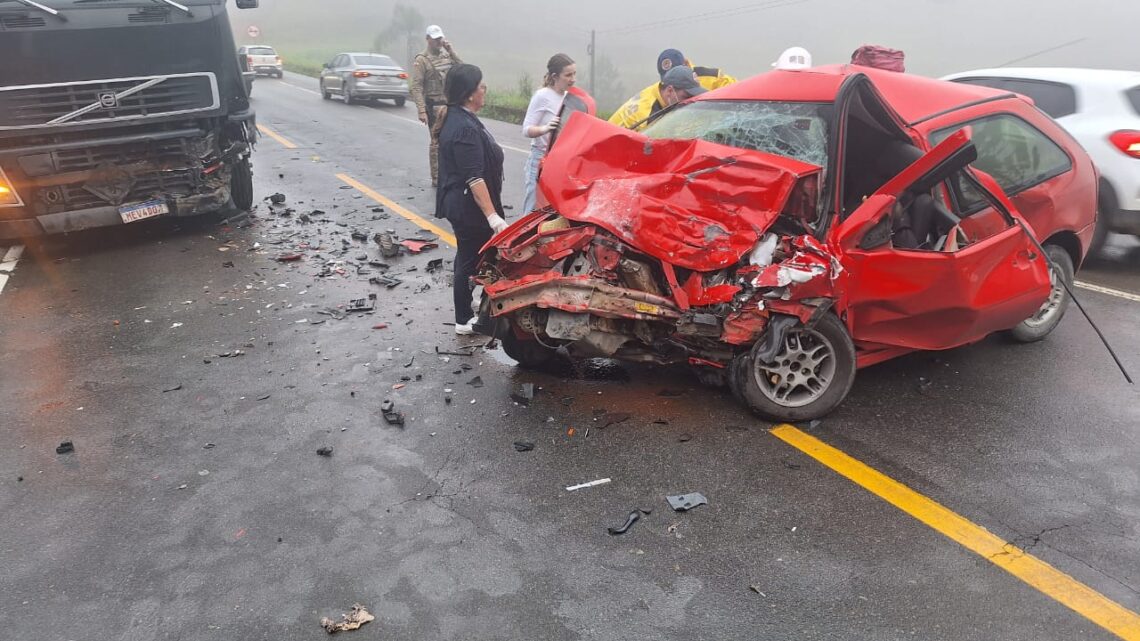 Colisão frontal deixa um morto e um ferido grave na SC-418 em Joinville Colisão frontal deixa um morto e um ferido grave na SC-418 em Joinville