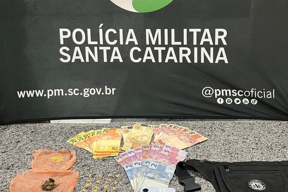 Jovem é preso por tráfico de drogas em Campos Novos Jovem é preso por tráfico de drogas em Campos Novos