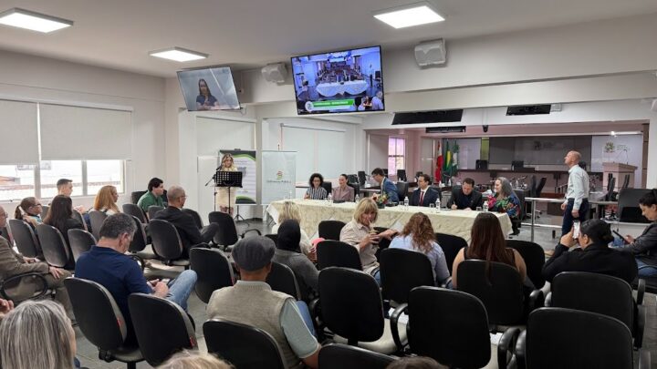Câmara de Chapecó é palco da 1ª Conferência Regional da Defensoria Pública