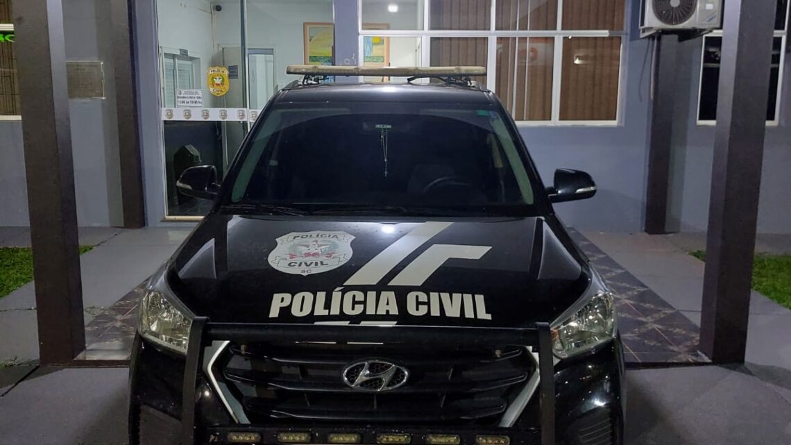 Homem é preso após ameaçar ex-companheira e agredir amigo dela em Campo Êre Homem é preso após ameaçar ex-companheira e agredir amigo dela em Campo Êre