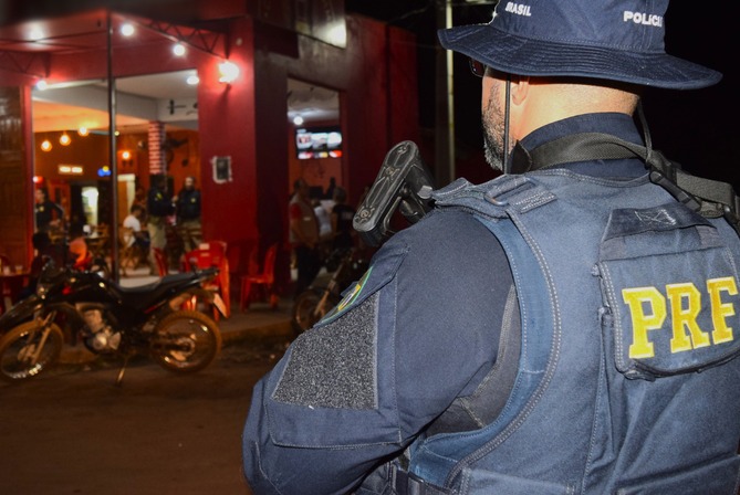 Menor é resgatada em situação de exploração sexual na BR-280 em Canoinhas Menor é resgatada em situação de exploração sexual na BR-280 em Canoinhas