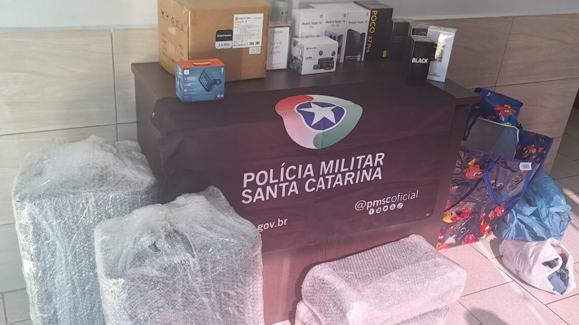 Mercadorias estrangeiras sem nota são apreendidas durante operação conjunta em São Lourenço do Oeste Mercadorias estrangeiras sem nota são apreendidas durante operação conjunta em São Lourenço do Oeste